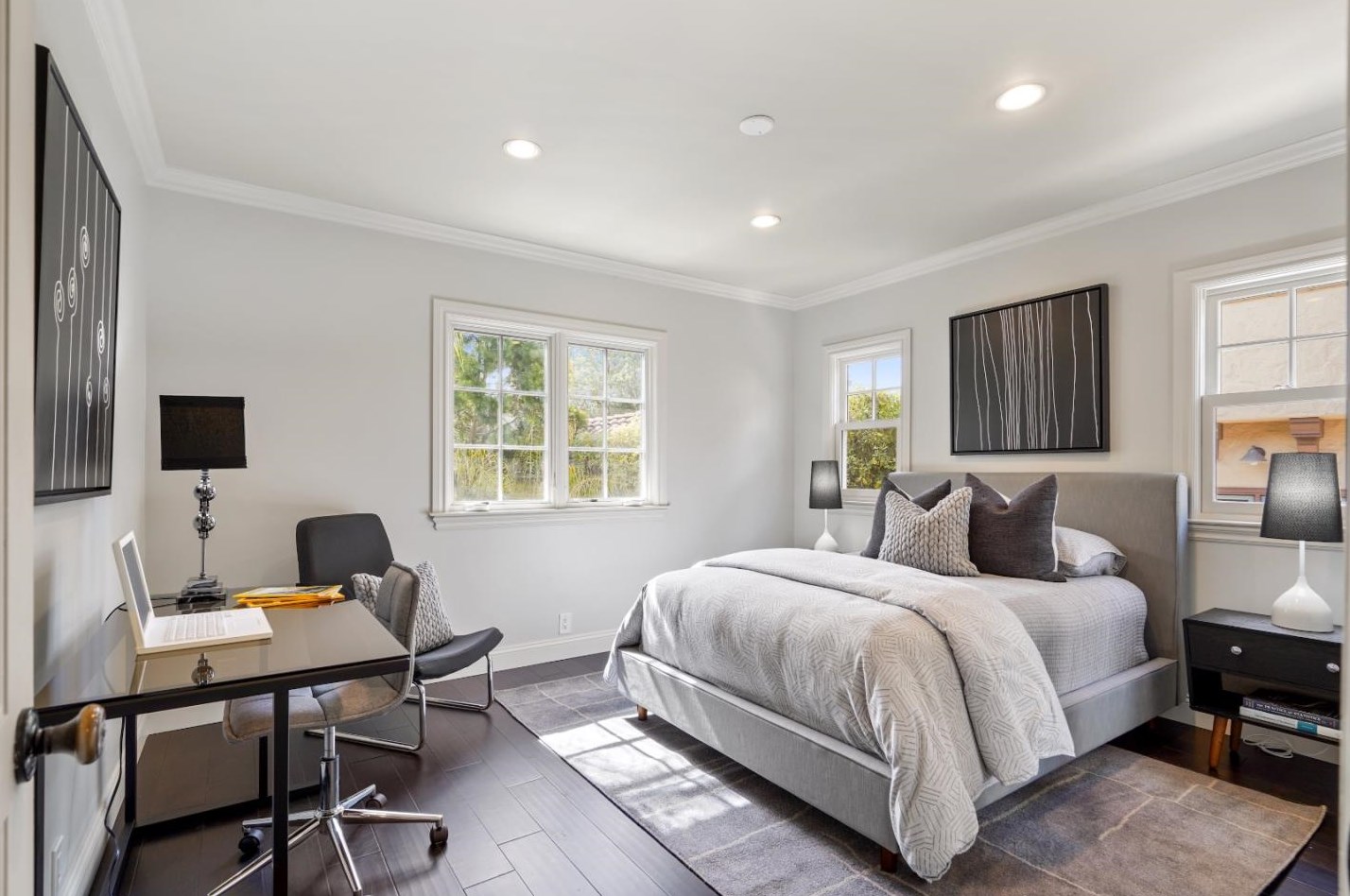 116 Grand Blvd, San Mateo CA  94401-2314 exterior