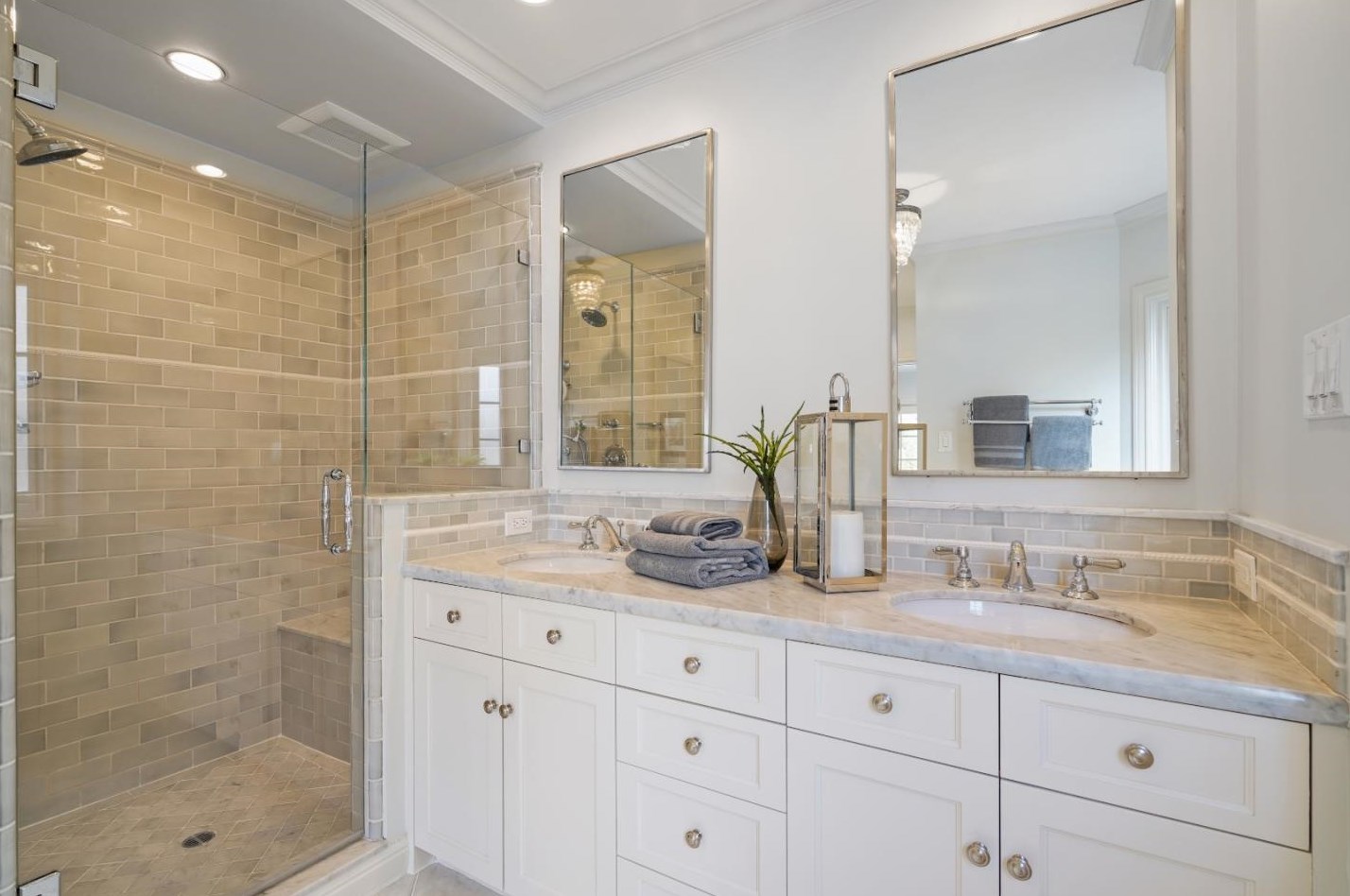 116 Grand Blvd, San Mateo CA  94401-2314 exterior