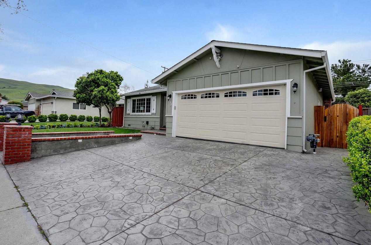 1746 Yosemite Dr, Milpitas, CA 95035