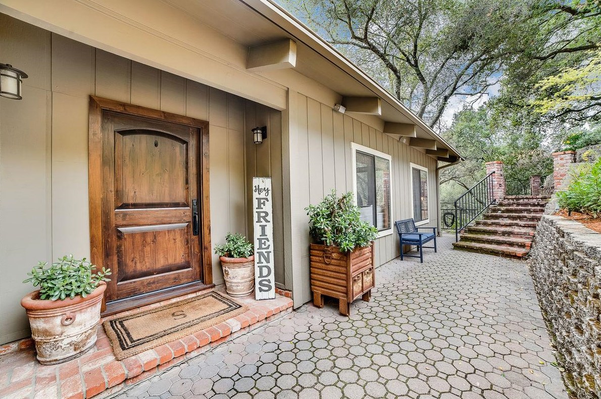 15540 Armsby Ln, Morgan Hill, CA 95037