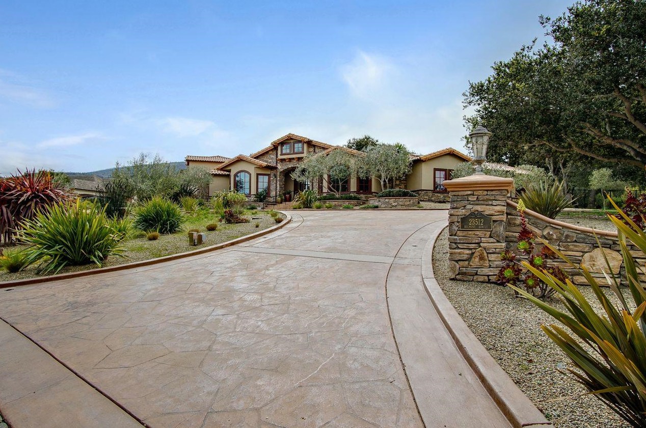 23512 Belmont Cir, Salinas, CA 93908-8758