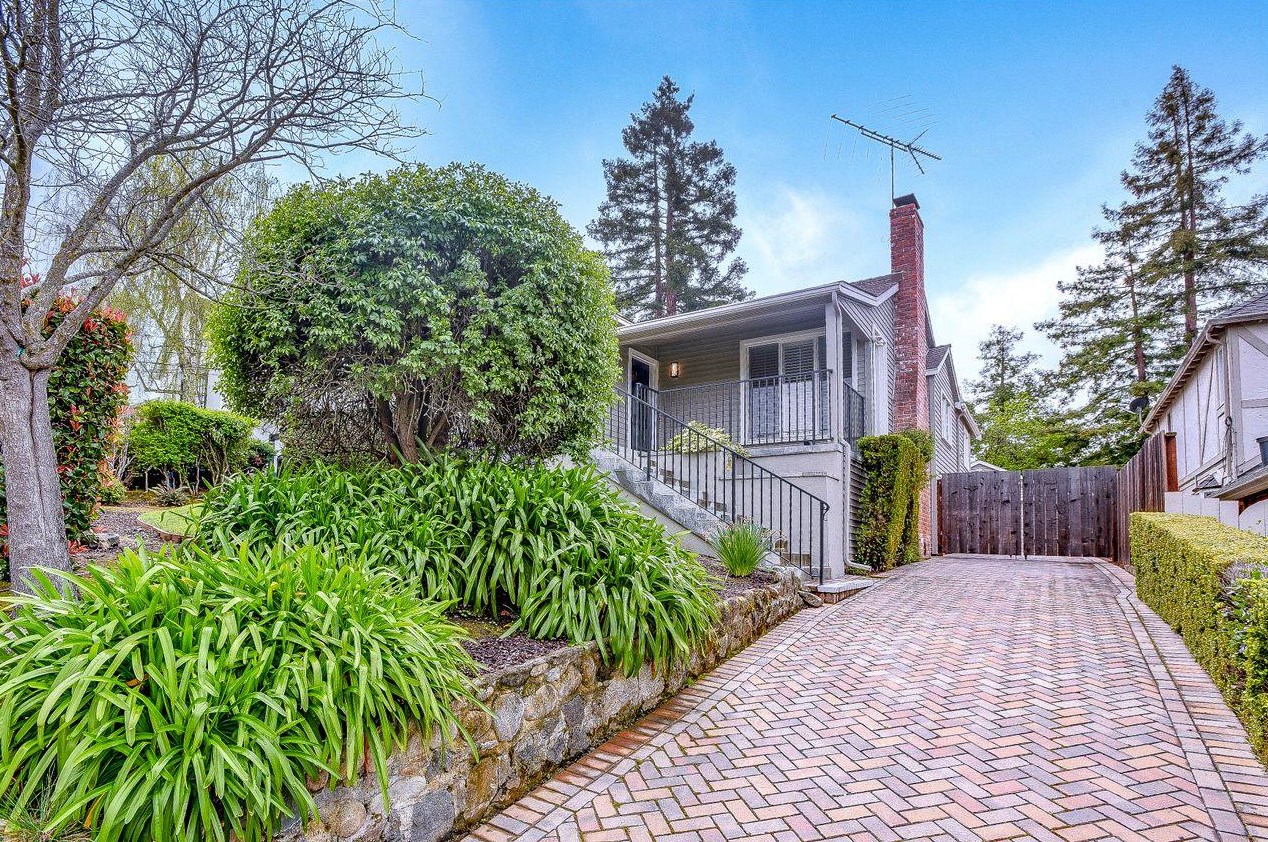 270 Nevada St, Redwood City, CA 94062