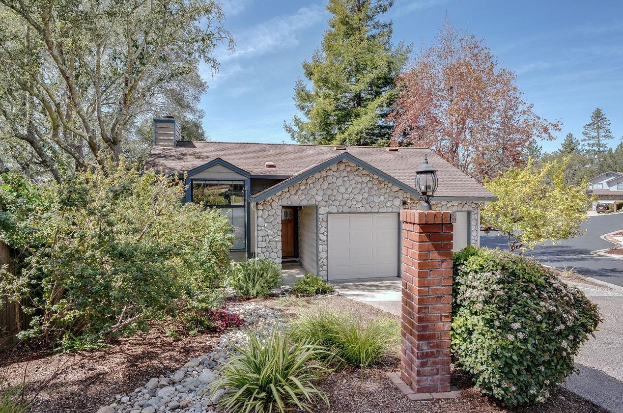 112 Viki Ct, Santa Cruz, CA 95066-4151