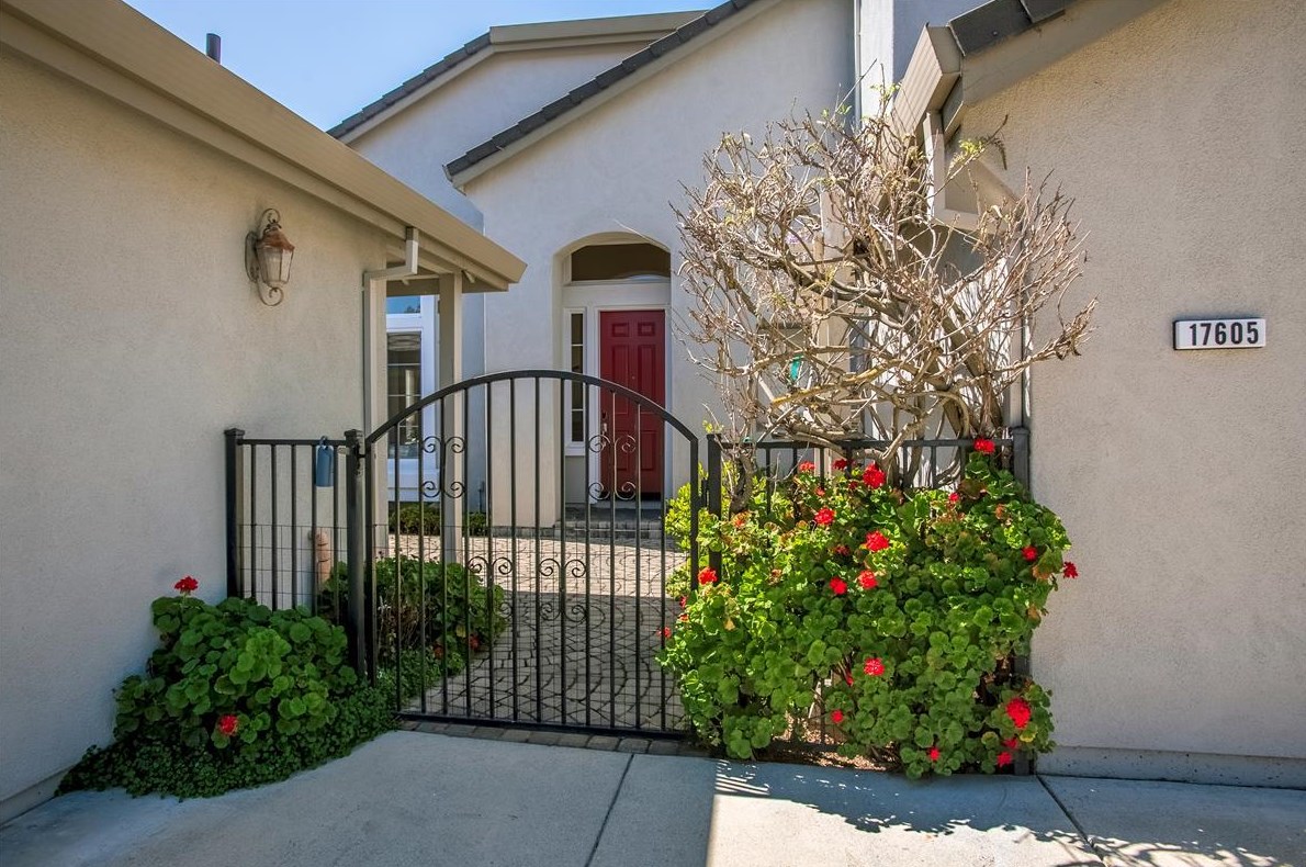 17605 Belletto Dr, Morgan Hill, CA 95037