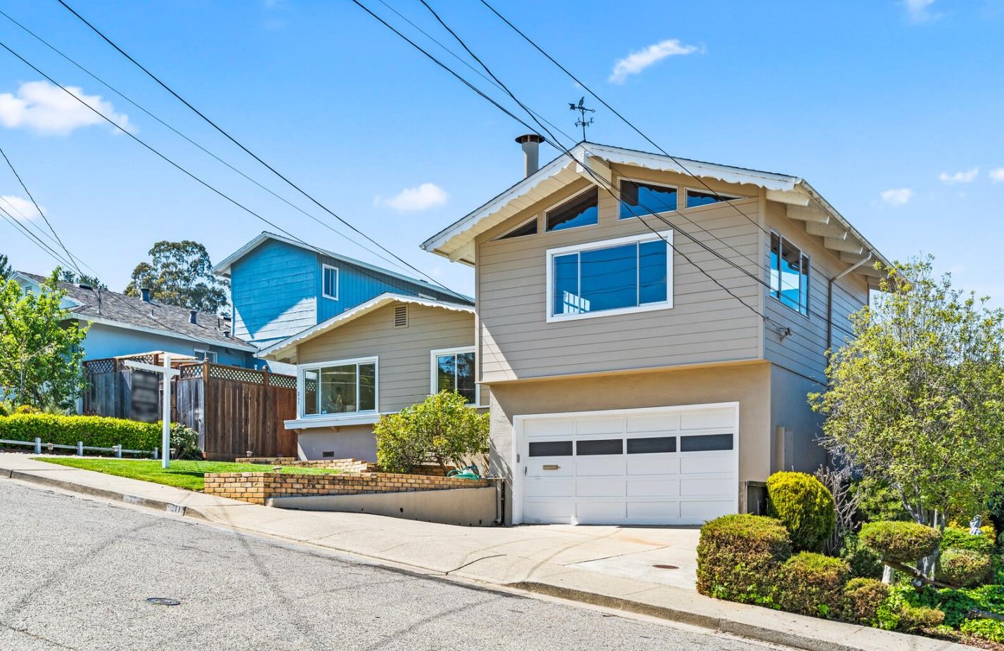 211 Lowell Ave, San Bruno, CA 94066