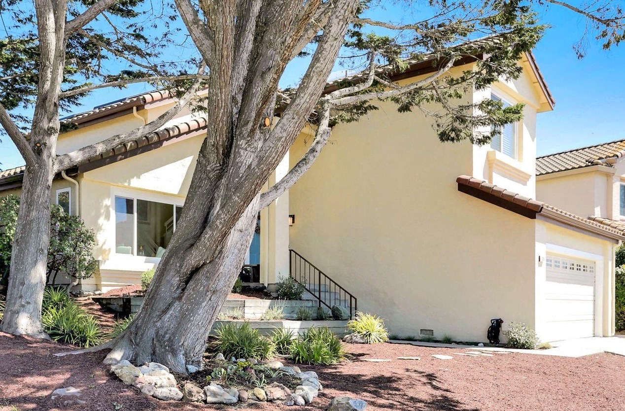 315 Quebrada Del Mar Rd, Marina, CA 93933