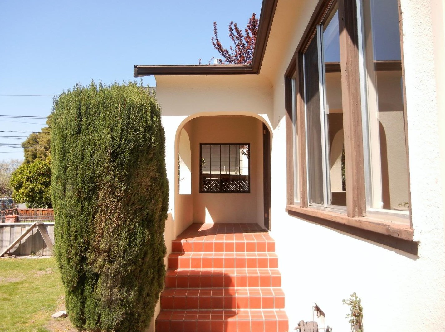 724 Linden Ave, Burlingame, CA 94010