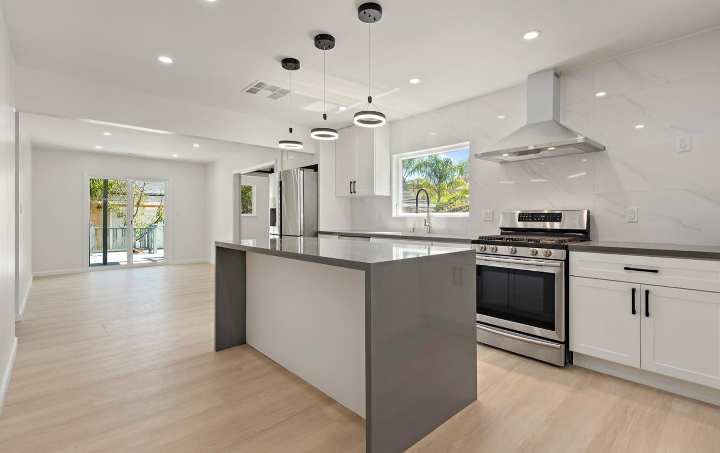 15670 Loma Vista Ave, Los Gatos, CA 95032