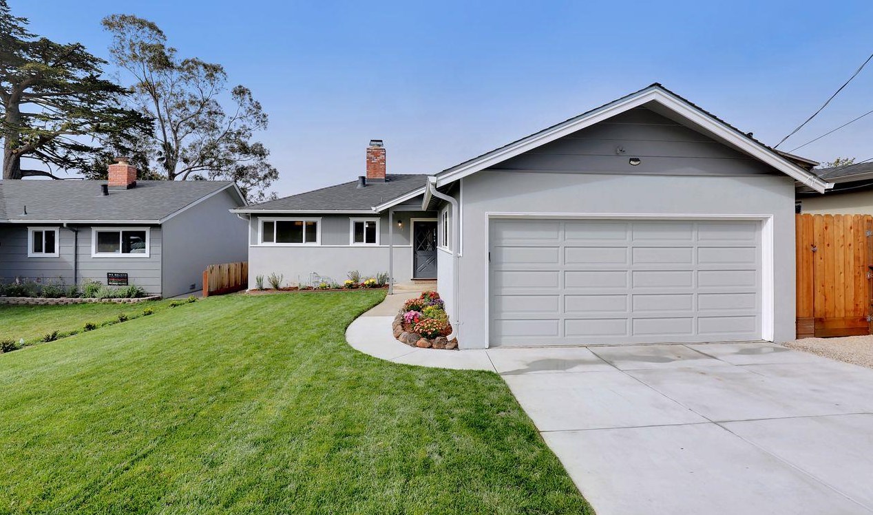 42 Valencia St, Princeton by the Sea, CA 94019