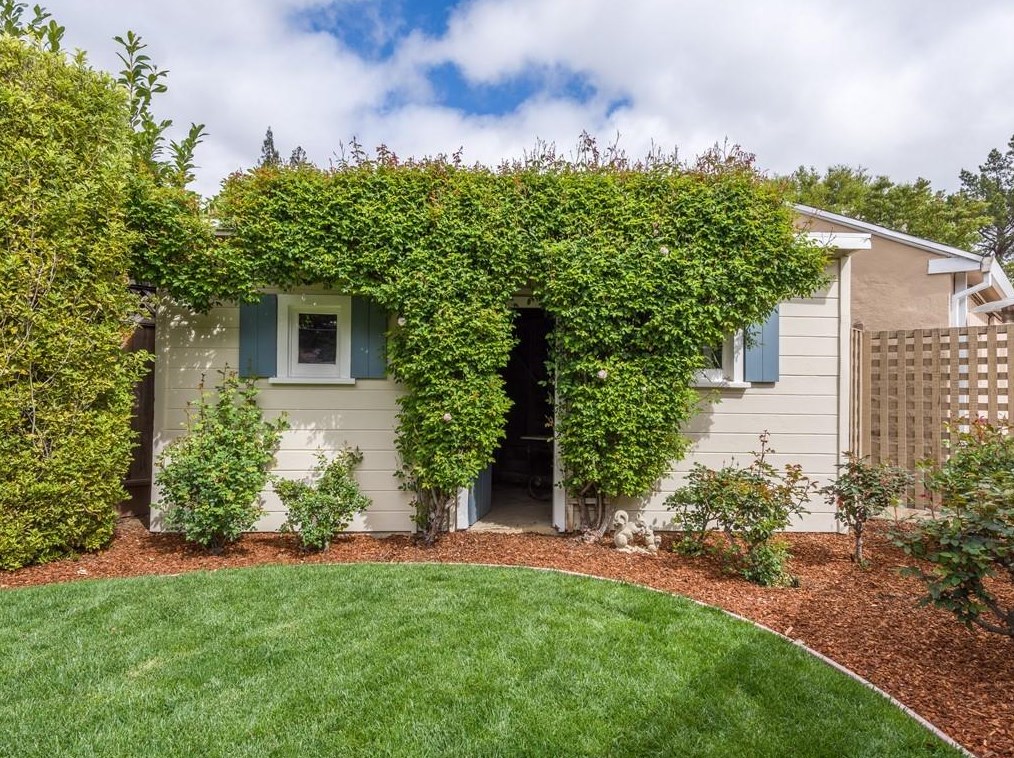 970 Millie Ave, Menlo Park CA  94025-4419 exterior