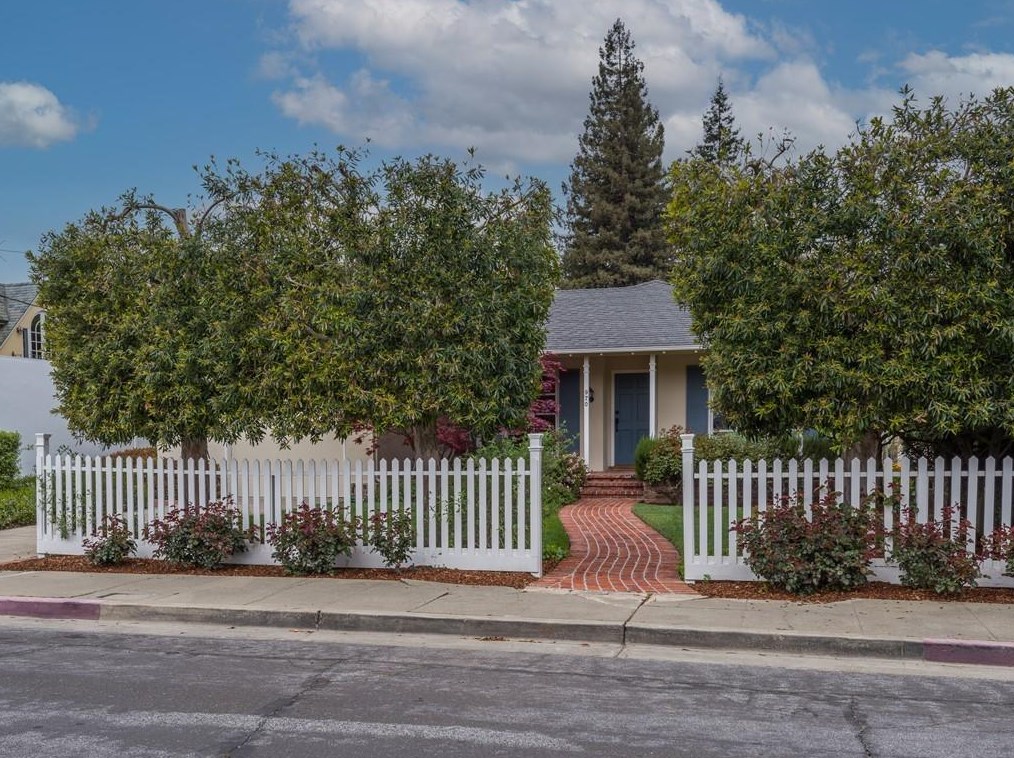 970 Millie Ave, Menlo Park, CA 94025-4419