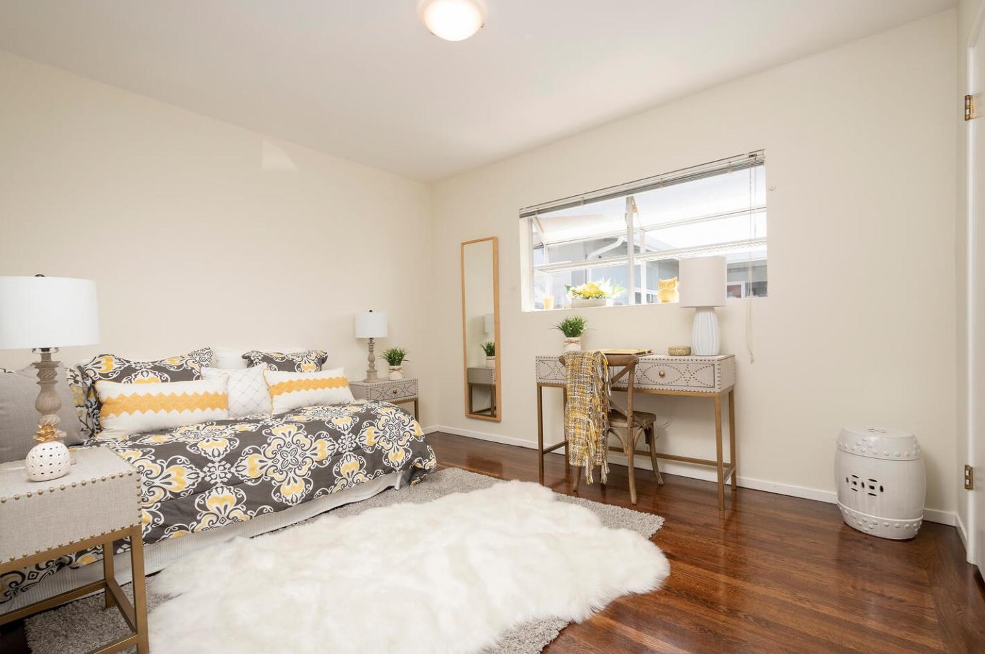 2515 Holland St, San Mateo CA  94403-1639 exterior