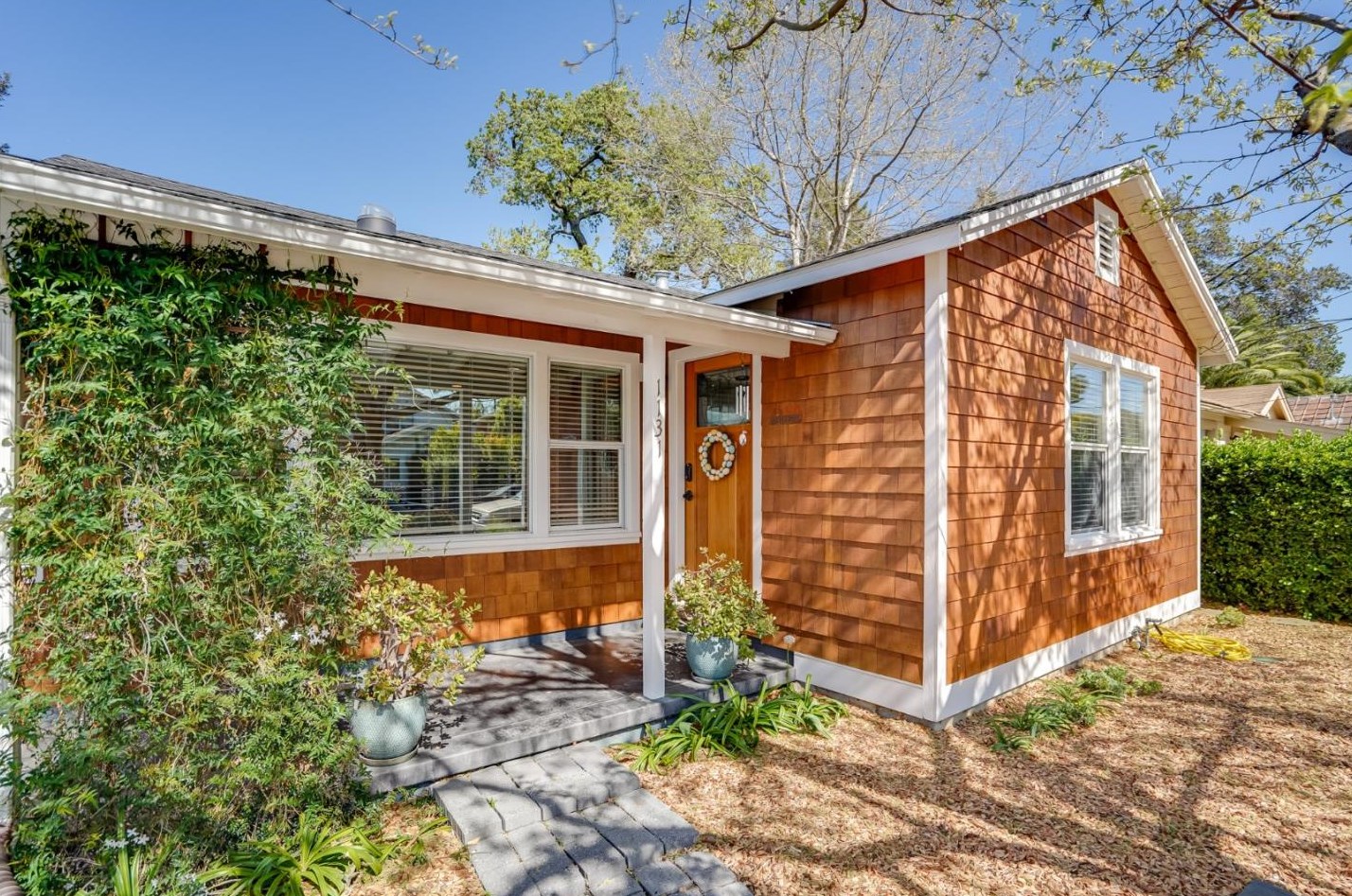 1131 King St, Redwood City, CA 94061