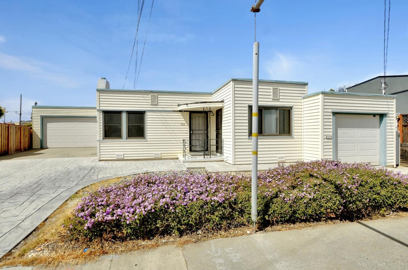 250 Carlton Ave, San Bruno, CA 94066