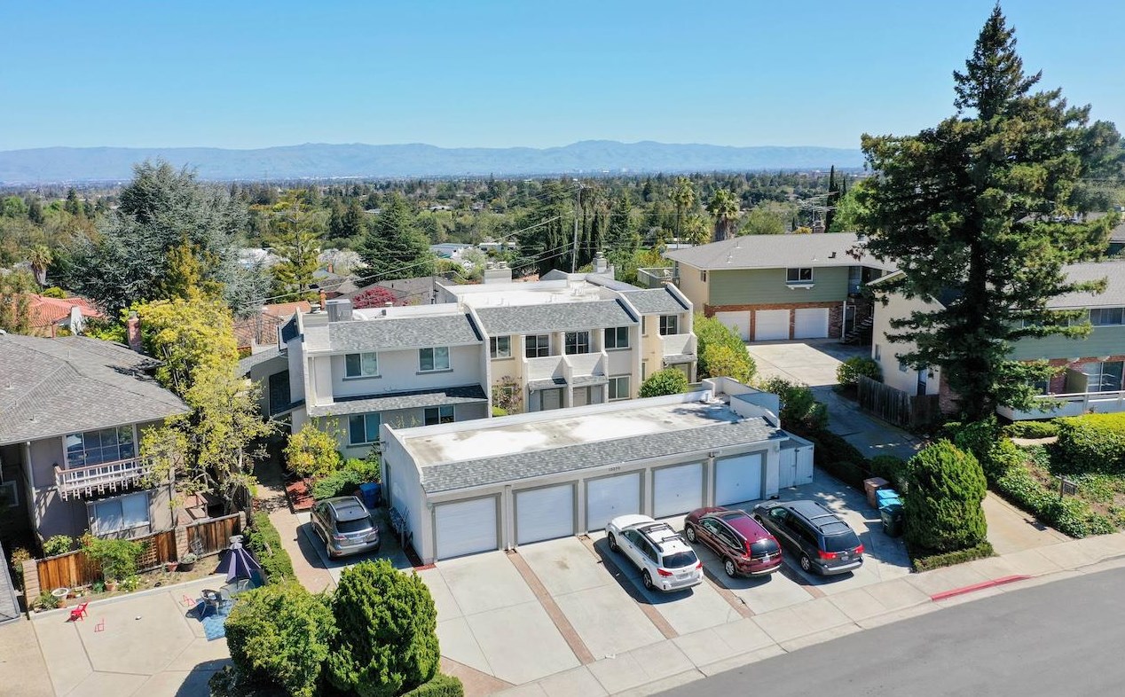 10270 Alpine Dr, Cupertino, CA 95014-0909