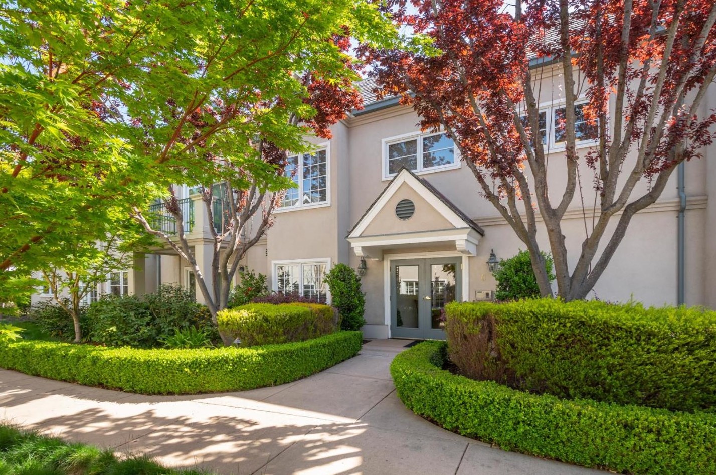 1 W Edith Ave C119, Los Altos, CA 94022