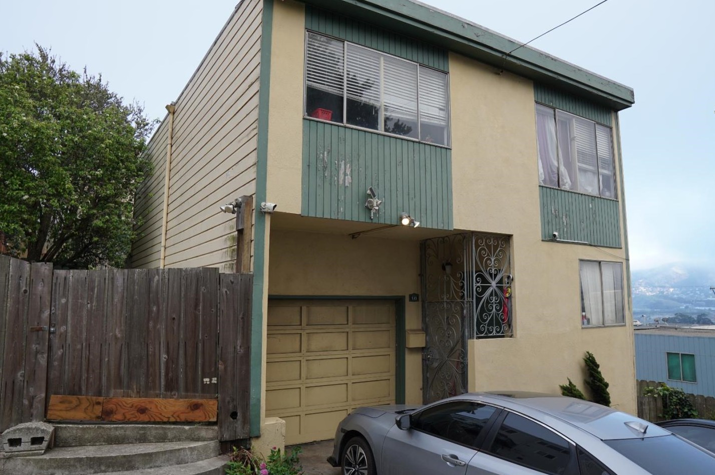 135 Alpha St, San Francisco, CA 94134-2220