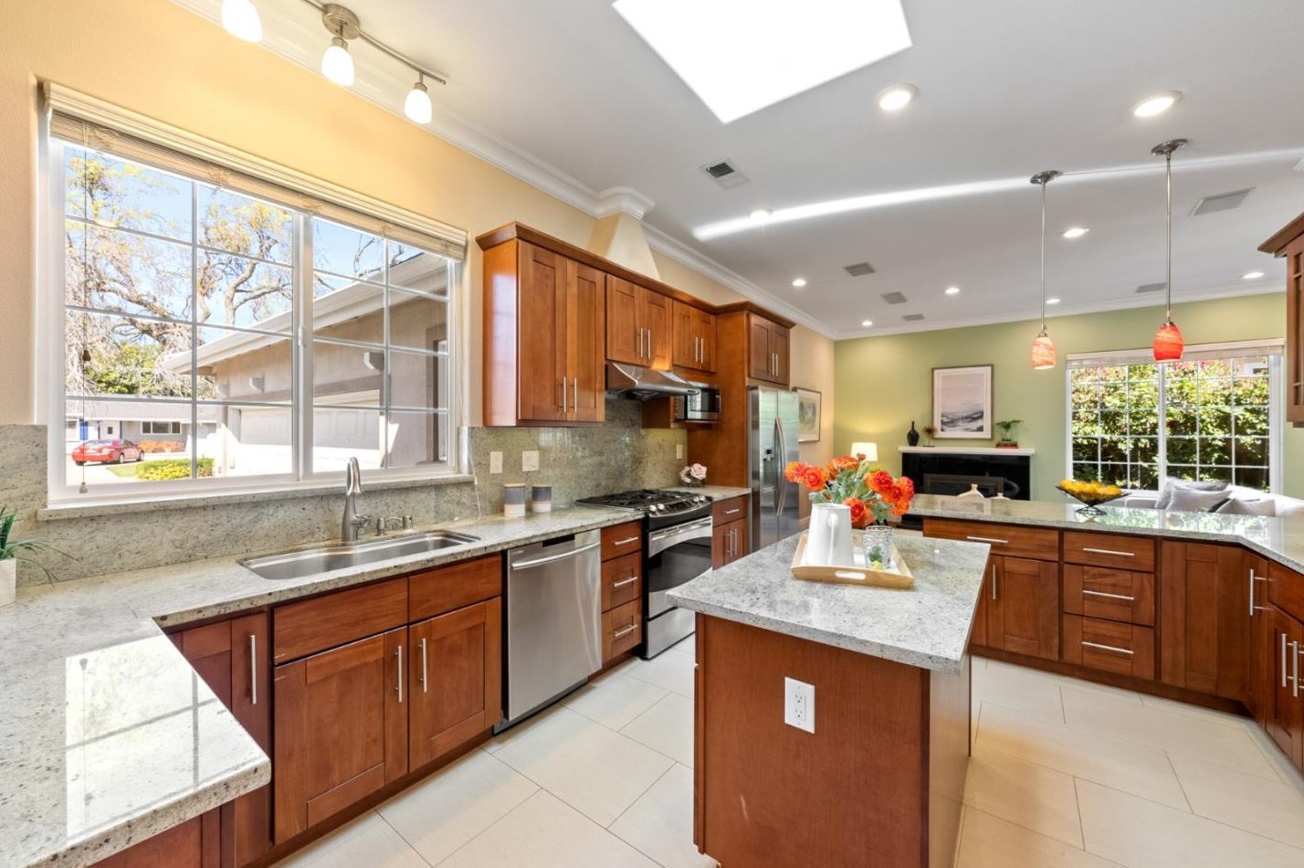 1134 Bedford St, Fremont, CA 94539-4604