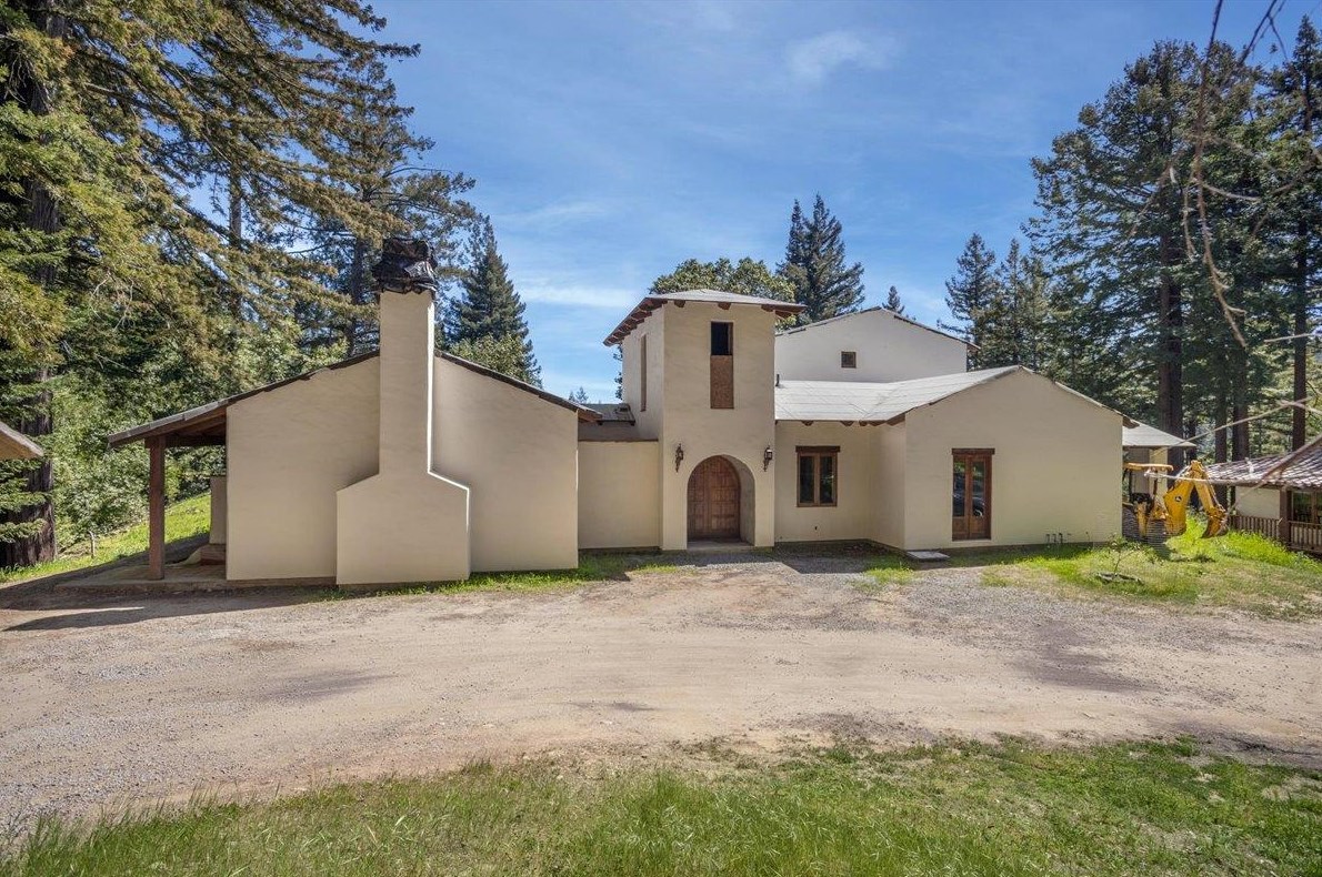 22905 Schulties Rd, Los Gatos, CA 95033