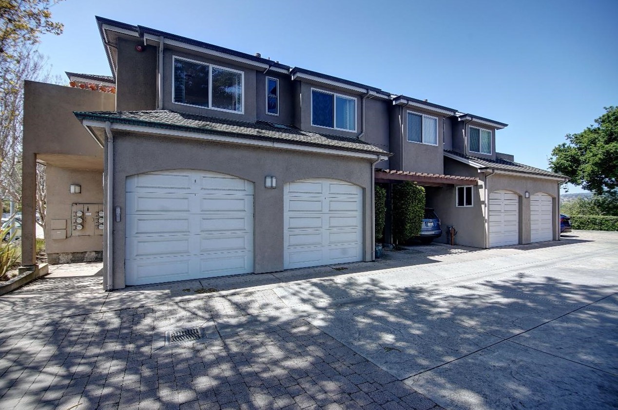 208 Bay St, Santa Cruz, CA 95060-6122