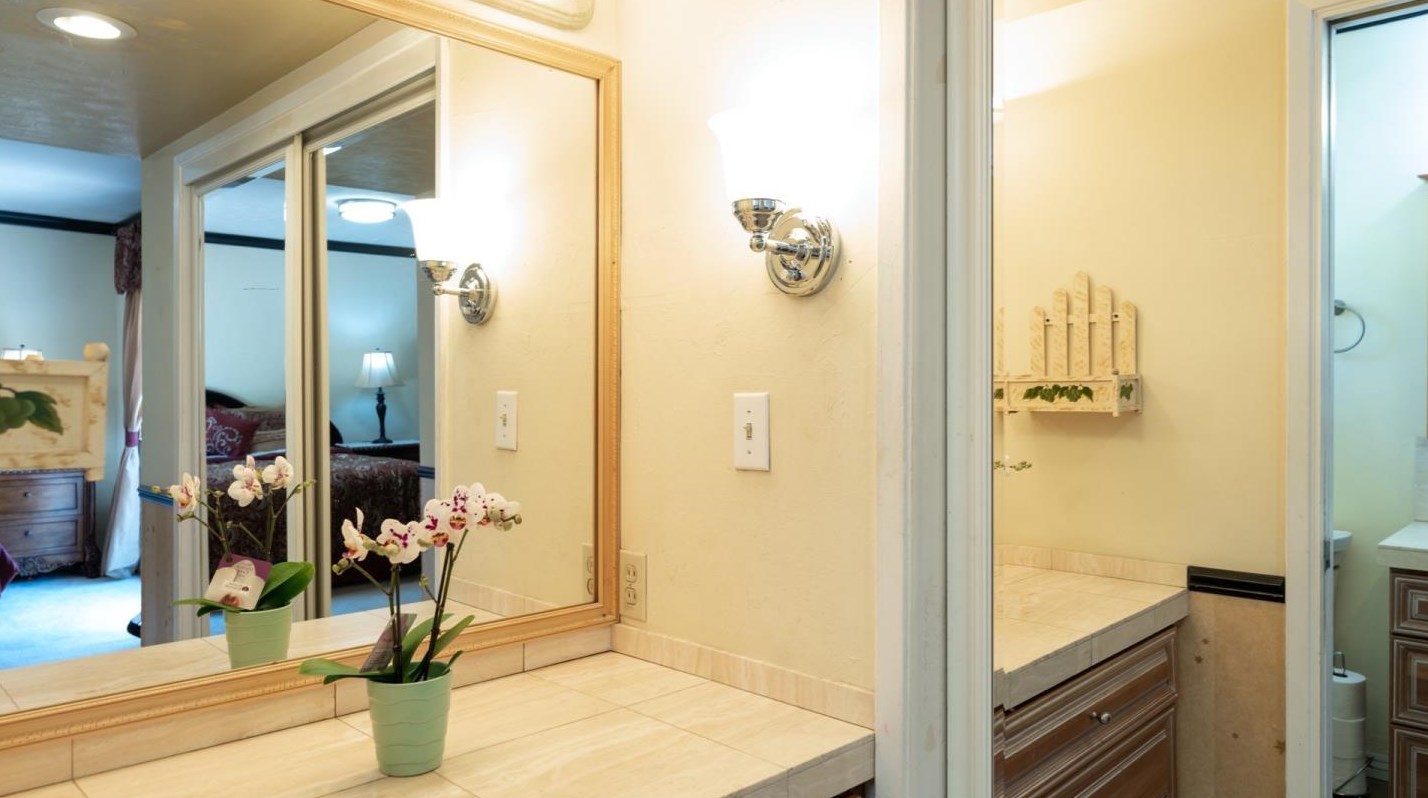 12311 Saraglen Dr, Saratoga CA  95070-3224 exterior