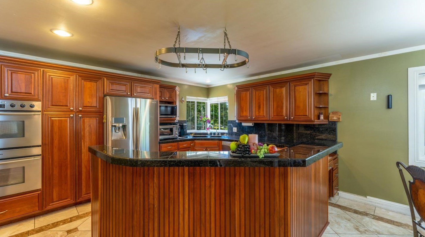 12311 Saraglen Dr, Saratoga CA  95070-3224 exterior