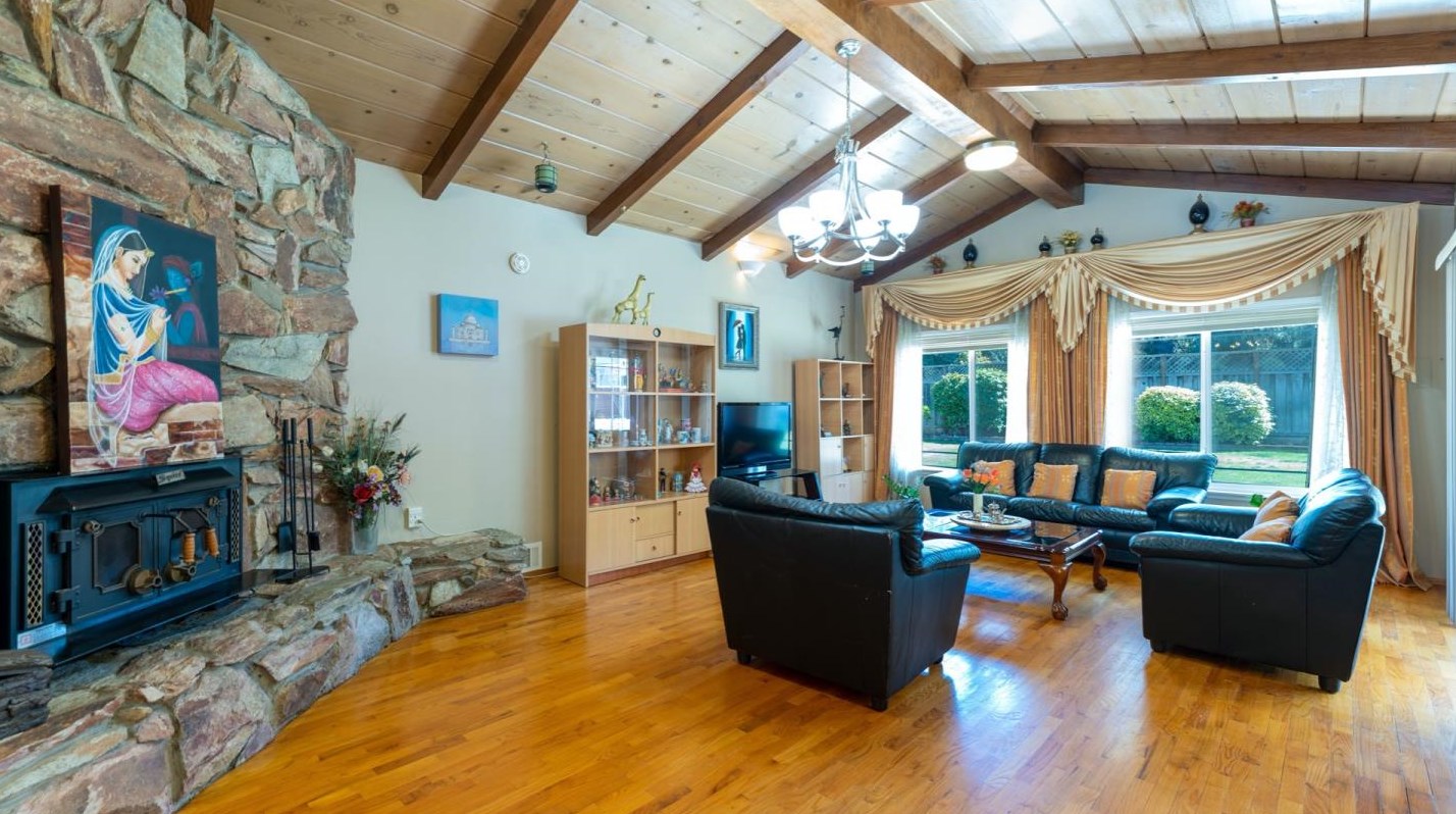 12311 Saraglen Dr, Saratoga CA  95070-3224 exterior