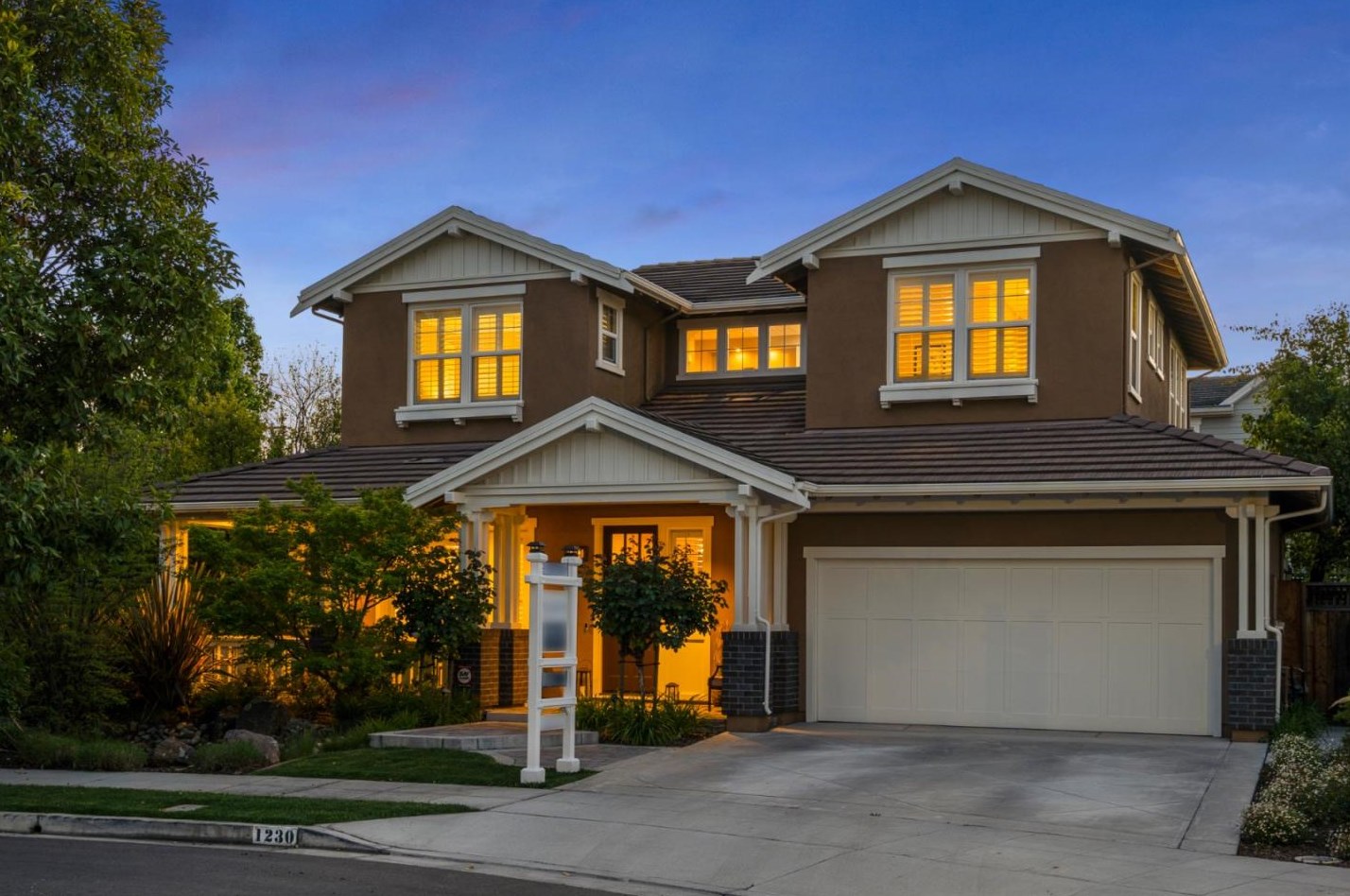 1230 Satake Ct, Mountain View, CA 94040