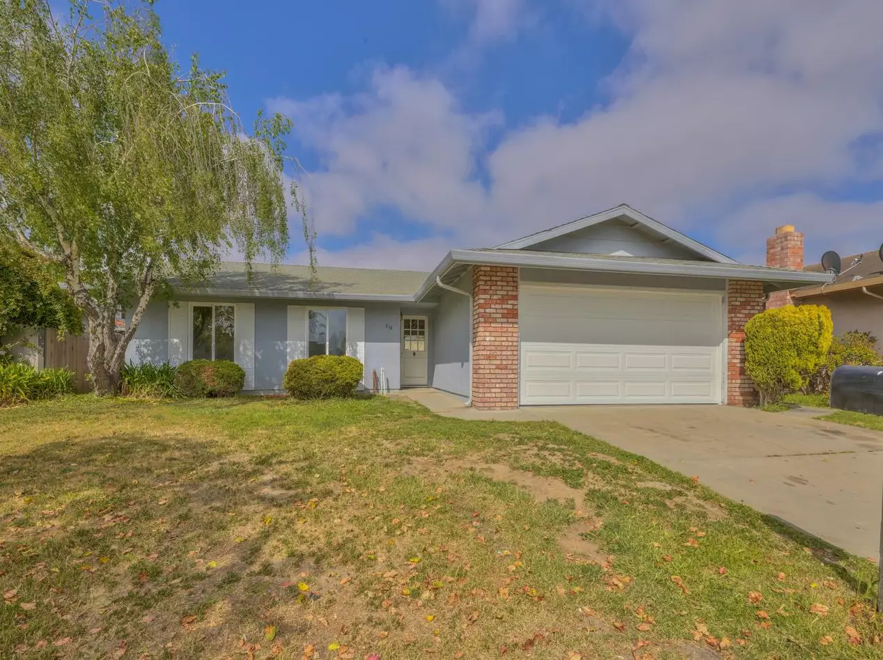 834 Larkin St, Salinas, CA 93907-1919