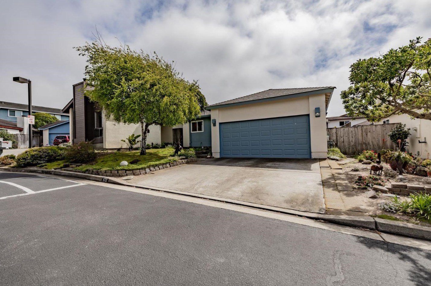 172 Linde Cir, Marina, CA 93933