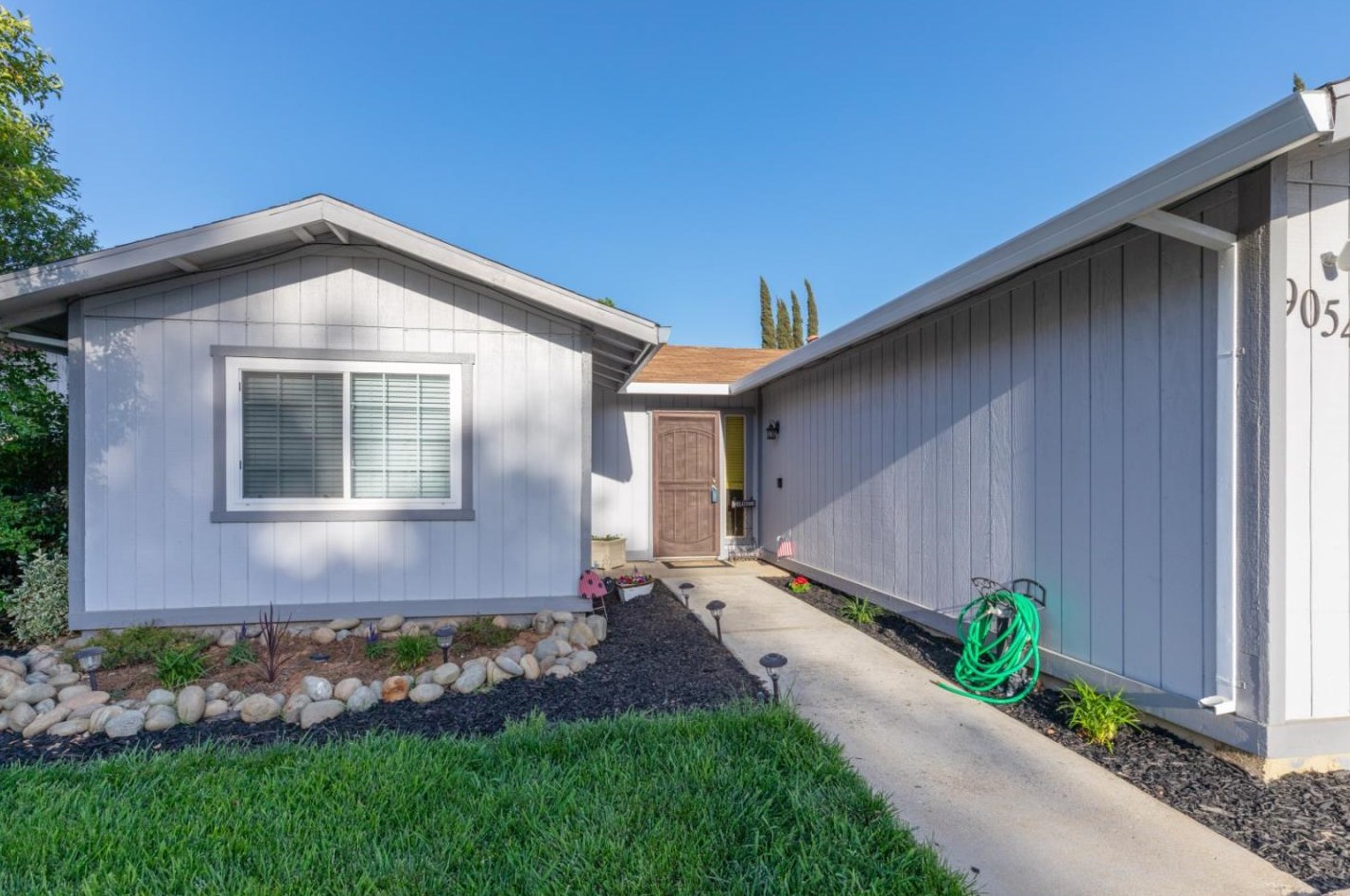 9054 Clendenen Way, Sacramento, CA