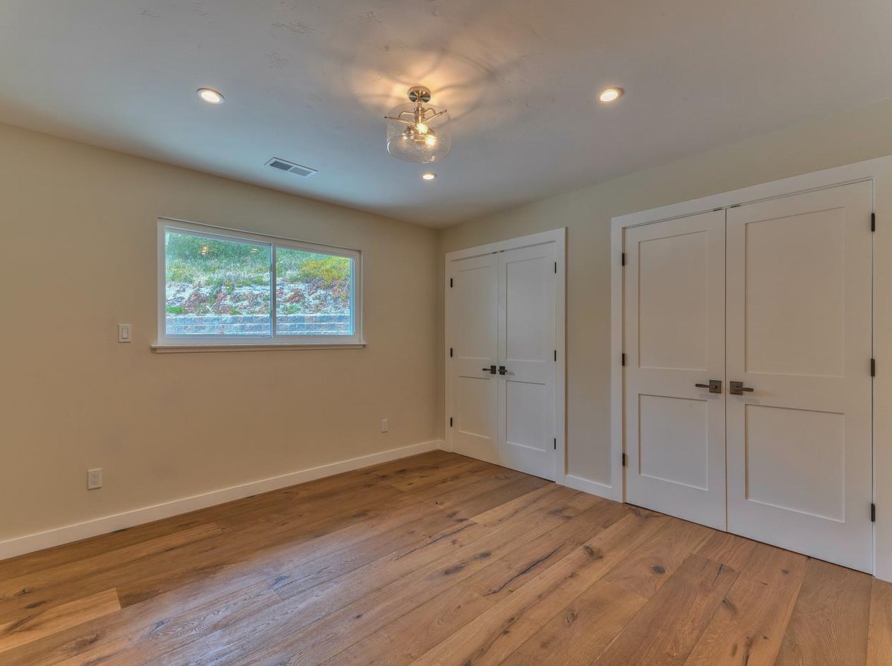 10121 Blue Larkspur Ln, Monterey CA  93940-6501 exterior