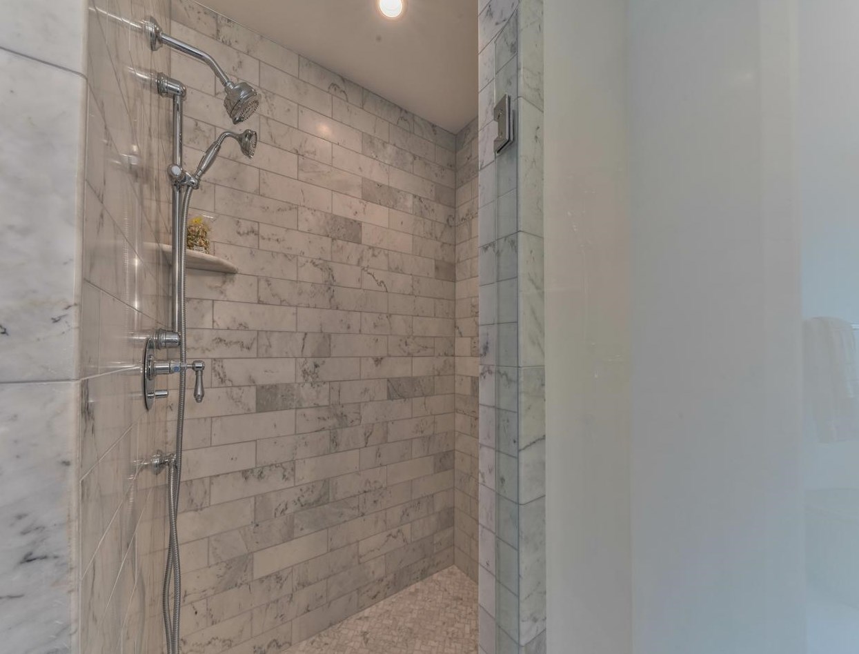 10121 Blue Larkspur Ln, Monterey CA  93940-6501 exterior