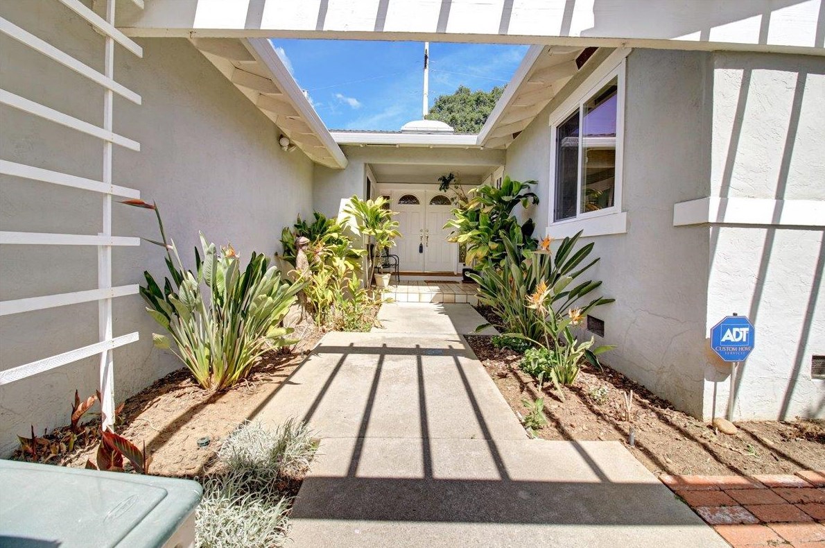 7068 Brooktree Way, San Jose CA  95120-2101 exterior