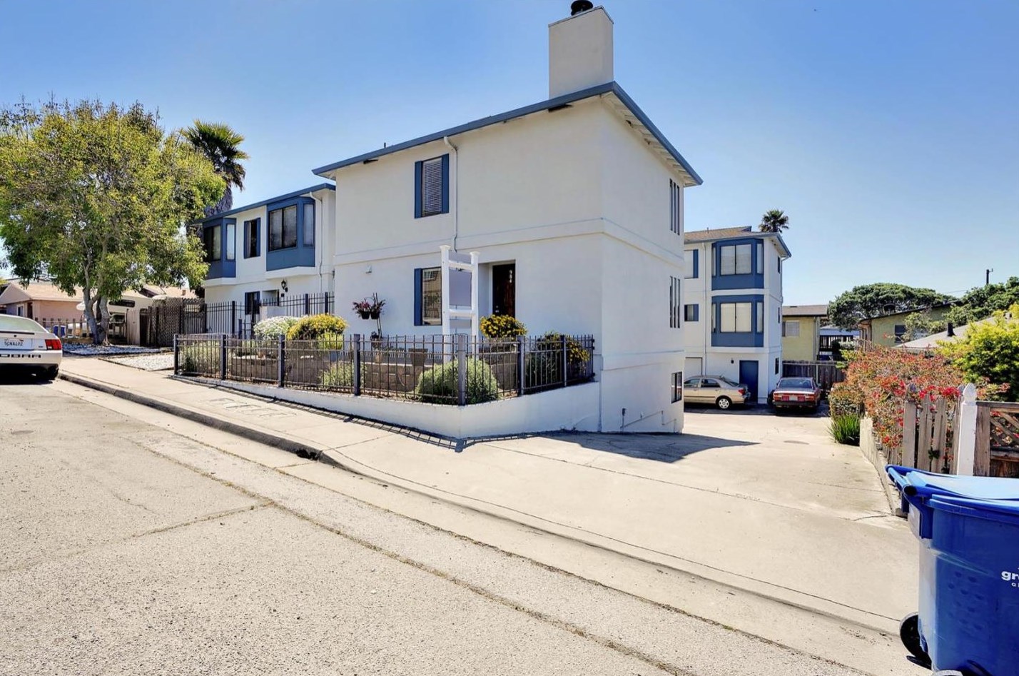 984 Sonoma Ave, Seaside, CA 93955-5242
