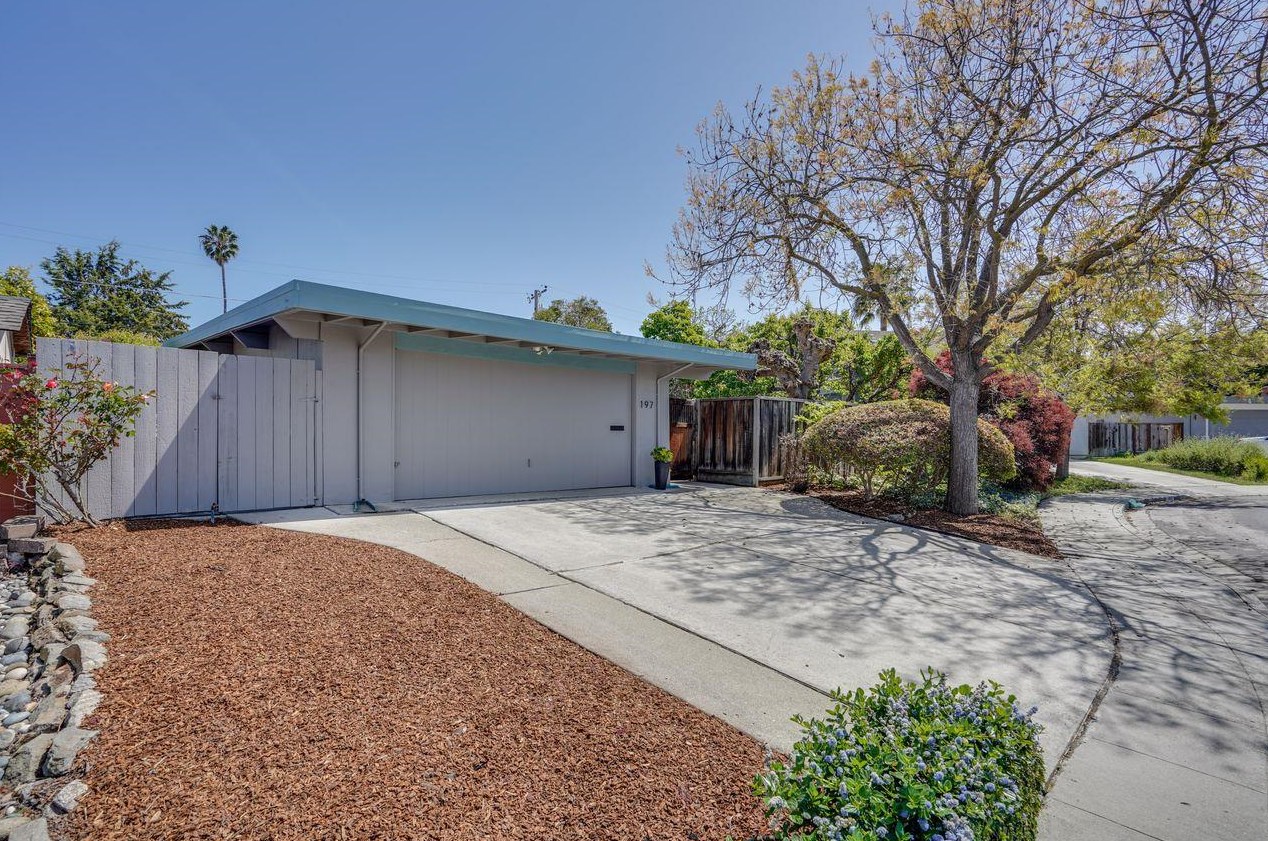 197 Thompson Square, Mountain View, CA 94043
