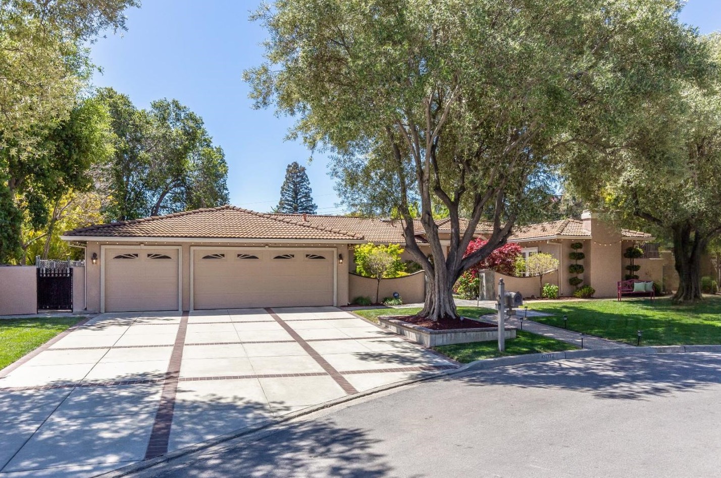13077 Jaccaranda Ct, Saratoga, CA 95070-4418