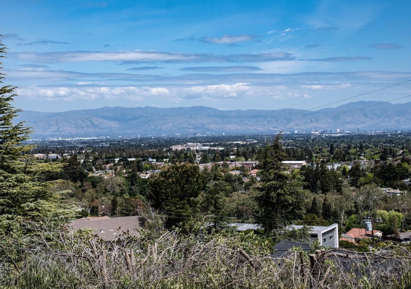 22650 San Juan Rd, Cupertino, CA 95014-3933