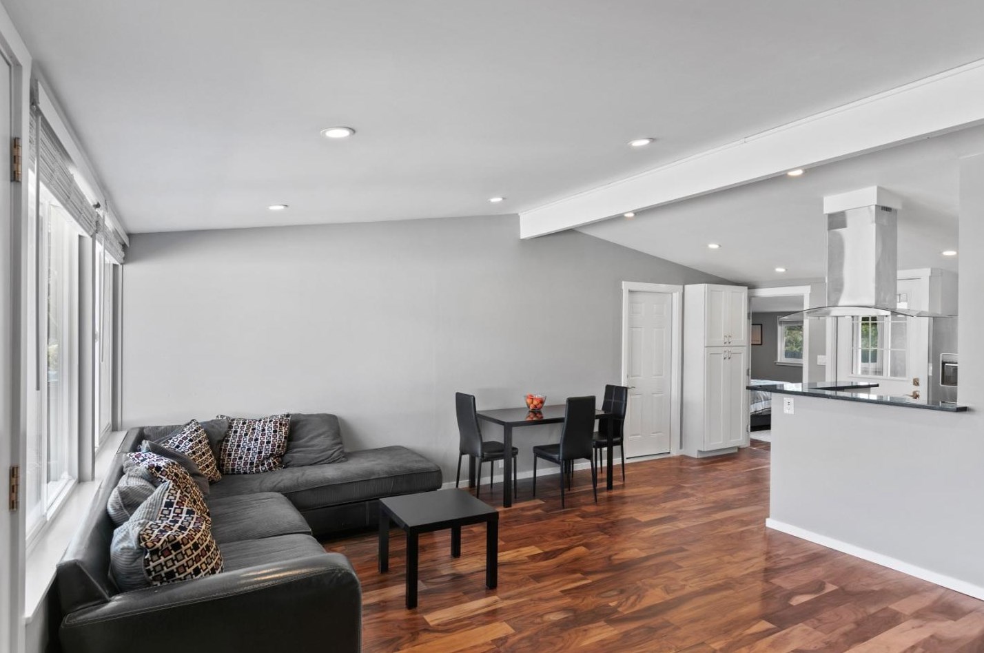 926 Syida Dr, Del Monte Park, CA 93950