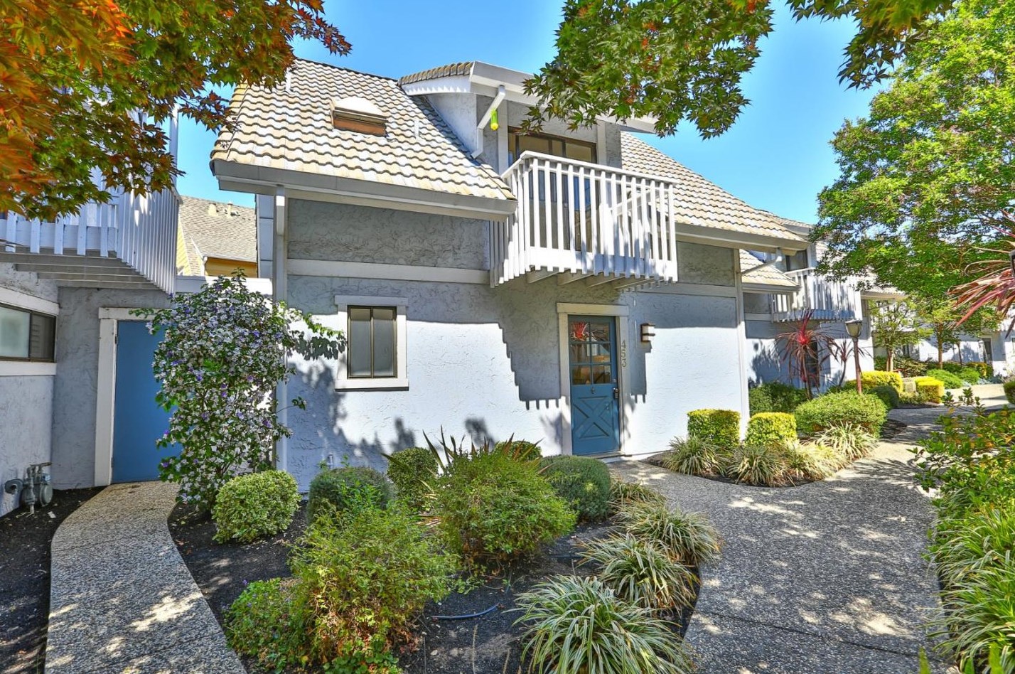 453 W Meadow Dr, Palo Alto, CA 94306