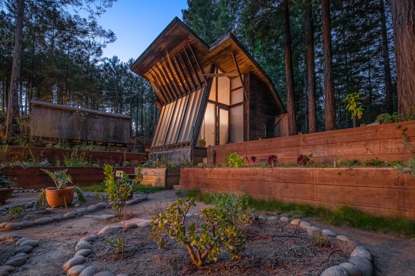 250 Tassett Ct, Santa Cruz, CA 95060-9648