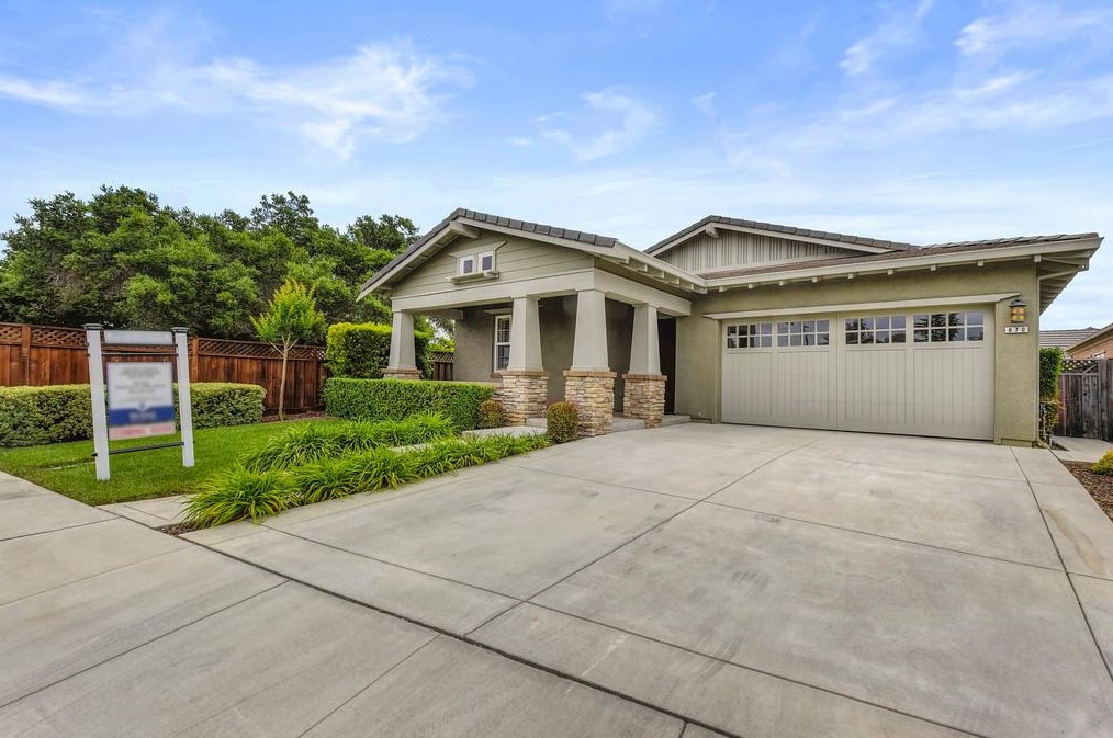 670 Connemara Dr, Morgan Hill, CA 95037