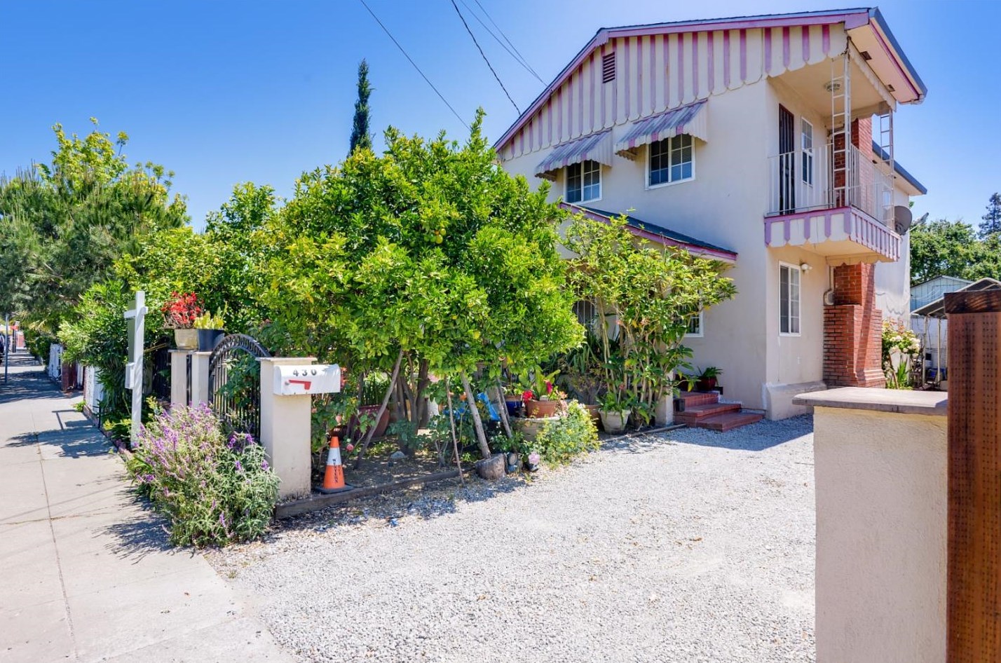 430 1st Ave, Redwood City, CA 94063