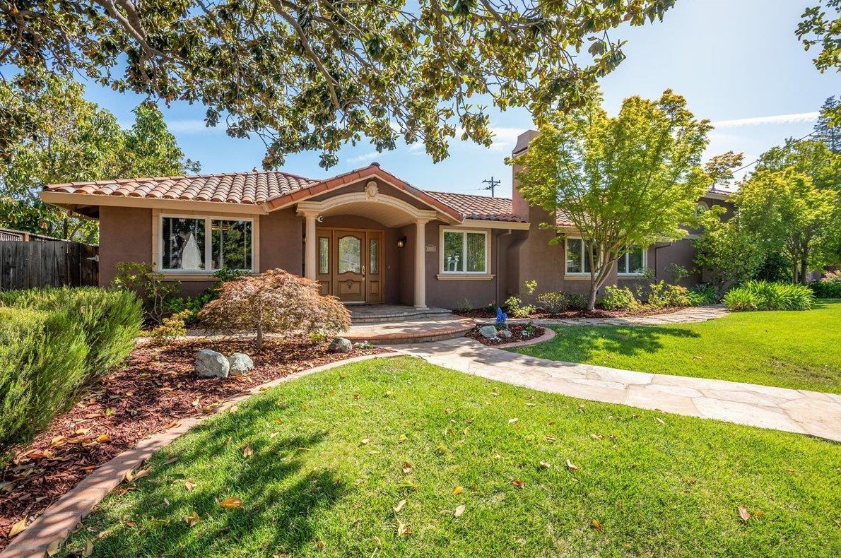 16600 Oleander Ave, Los Gatos, CA 95032