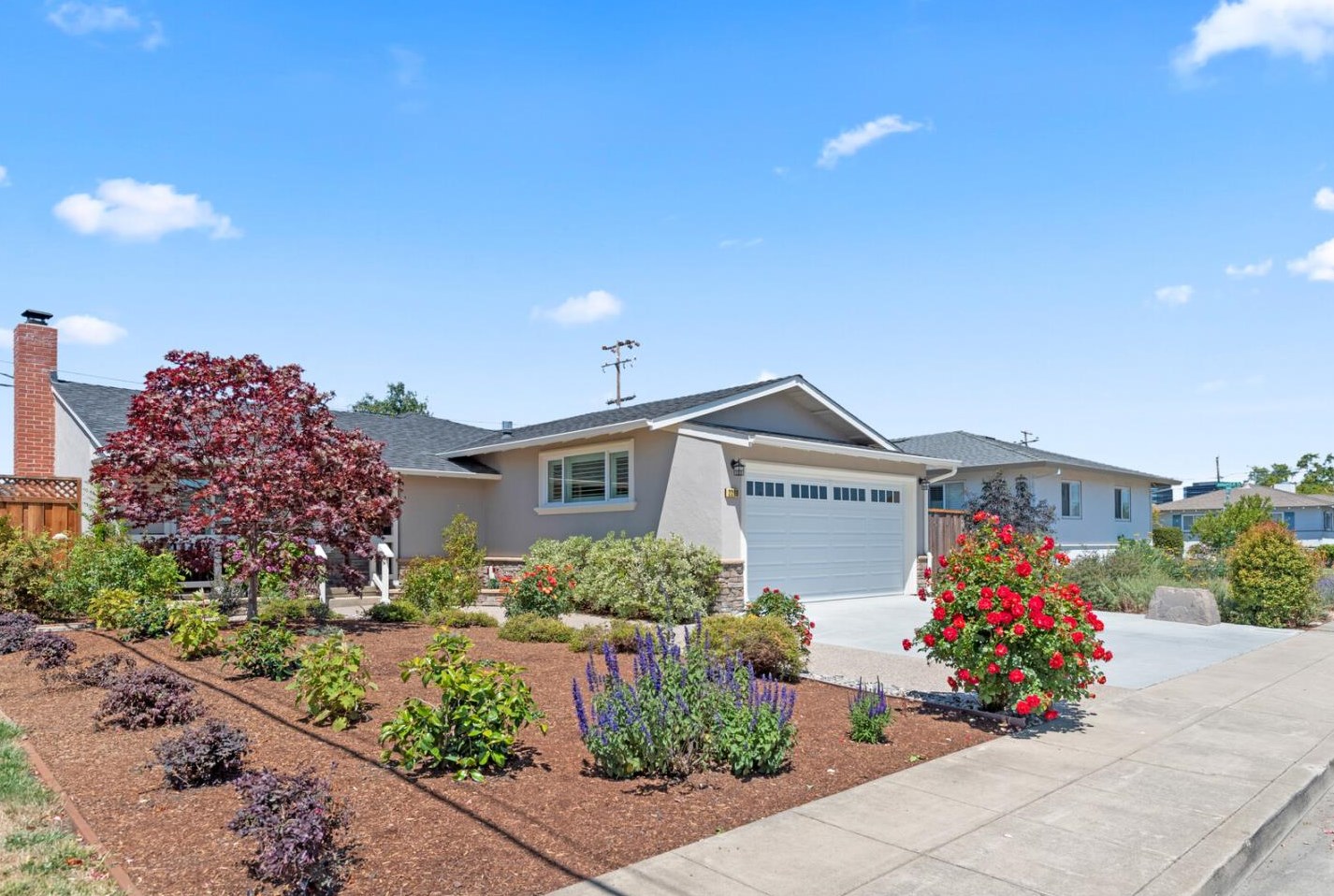 2208 Bermuda Dr, San Mateo, CA 94403-1543