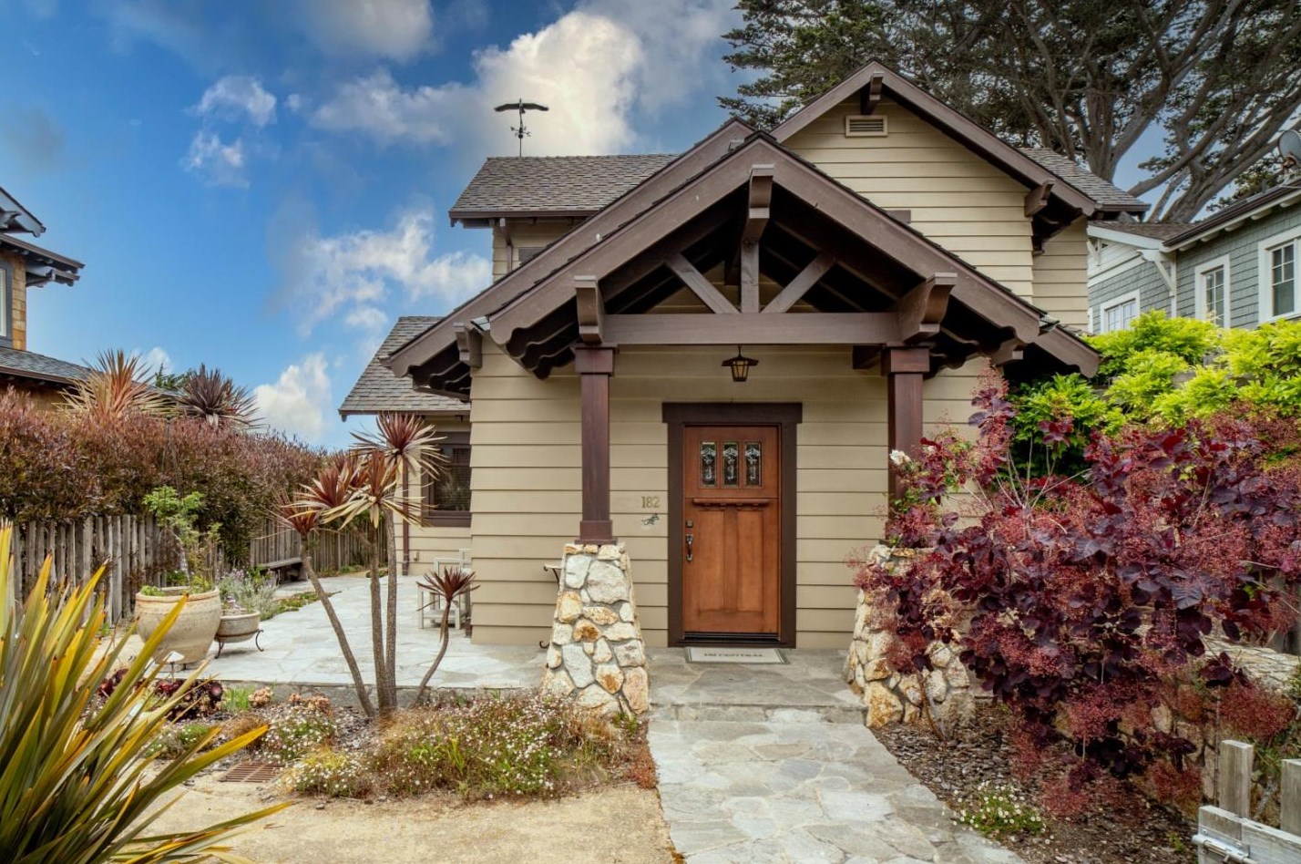 182 Central Ave, Del Monte Park, CA 93950