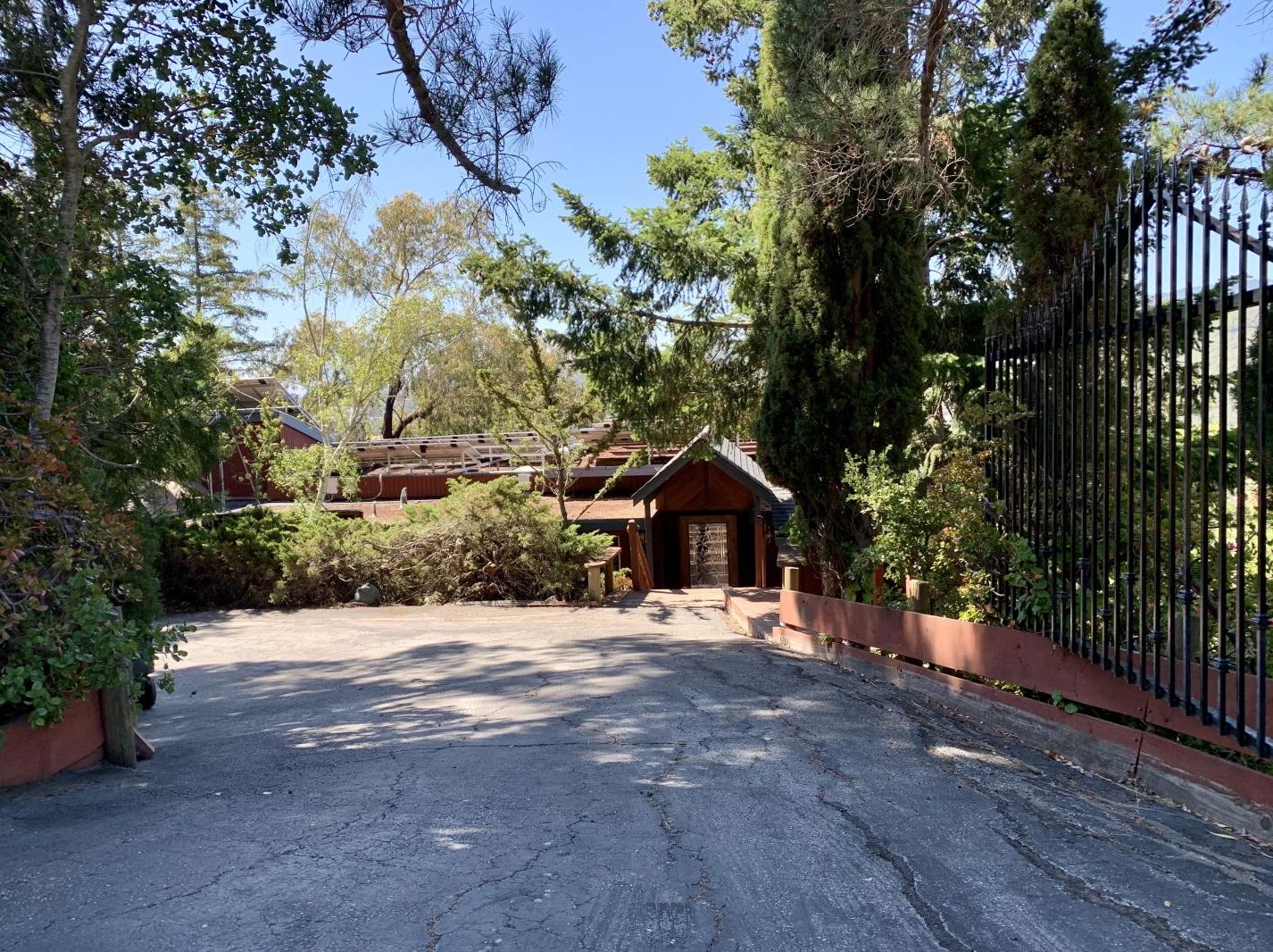 1021 Palomar Drive, Redwood City, CA 94062