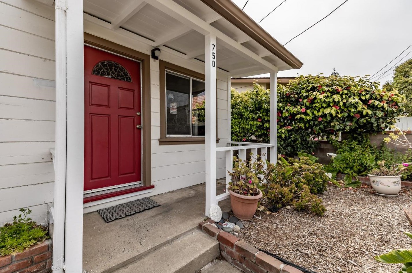750 Archer St, Monterey, CA 93940
