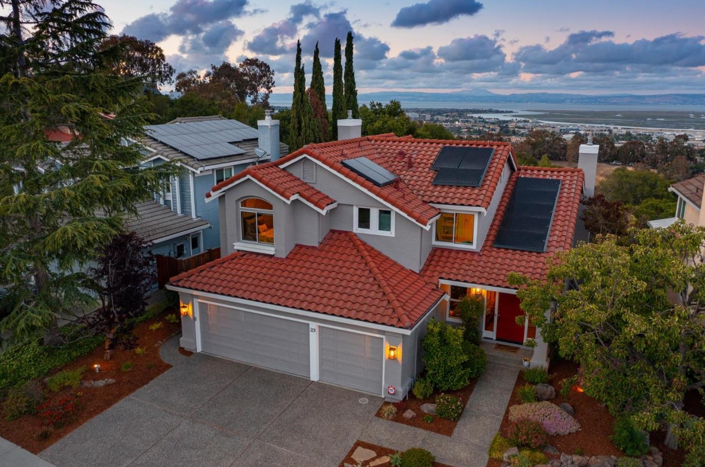 201 Glasgow Ln, San Carlos, CA 94070