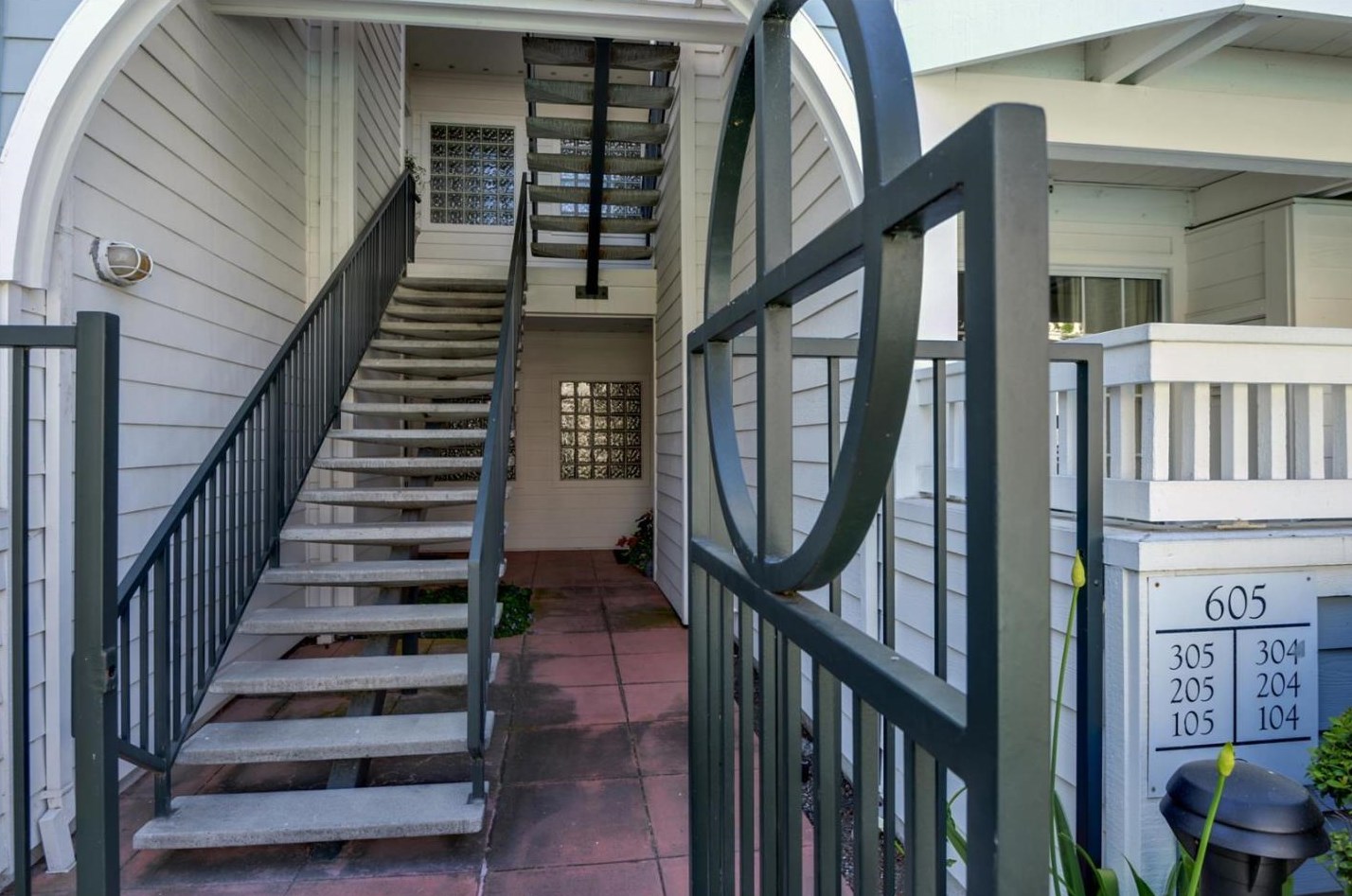 605 Arcadia Ter 205, Sunnyvale, CA 94085
